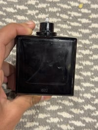 عطر • مستعمل • للبيع