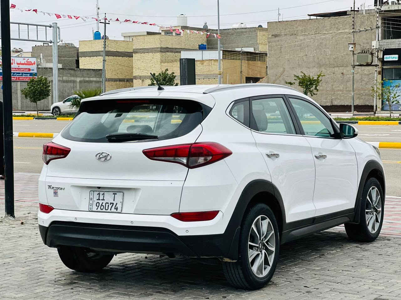 سلام عليكم للبيع توسان موديل 2018 خليجي السعر 173 وبي مجال مكفوله ضربه صبغ موصفات مكينه 2000 دوش داخل بيجي تحكم ستيرن تبريد قطعتين كامره خلفيه دواره 3 وضعيات قياده مكينه وكير كفاله تخم تاير حداديه تبريد تدفئه رقم بغداد دوالي تحويل مباشر بسمي العنوان كربلاء للستفسار ***********
