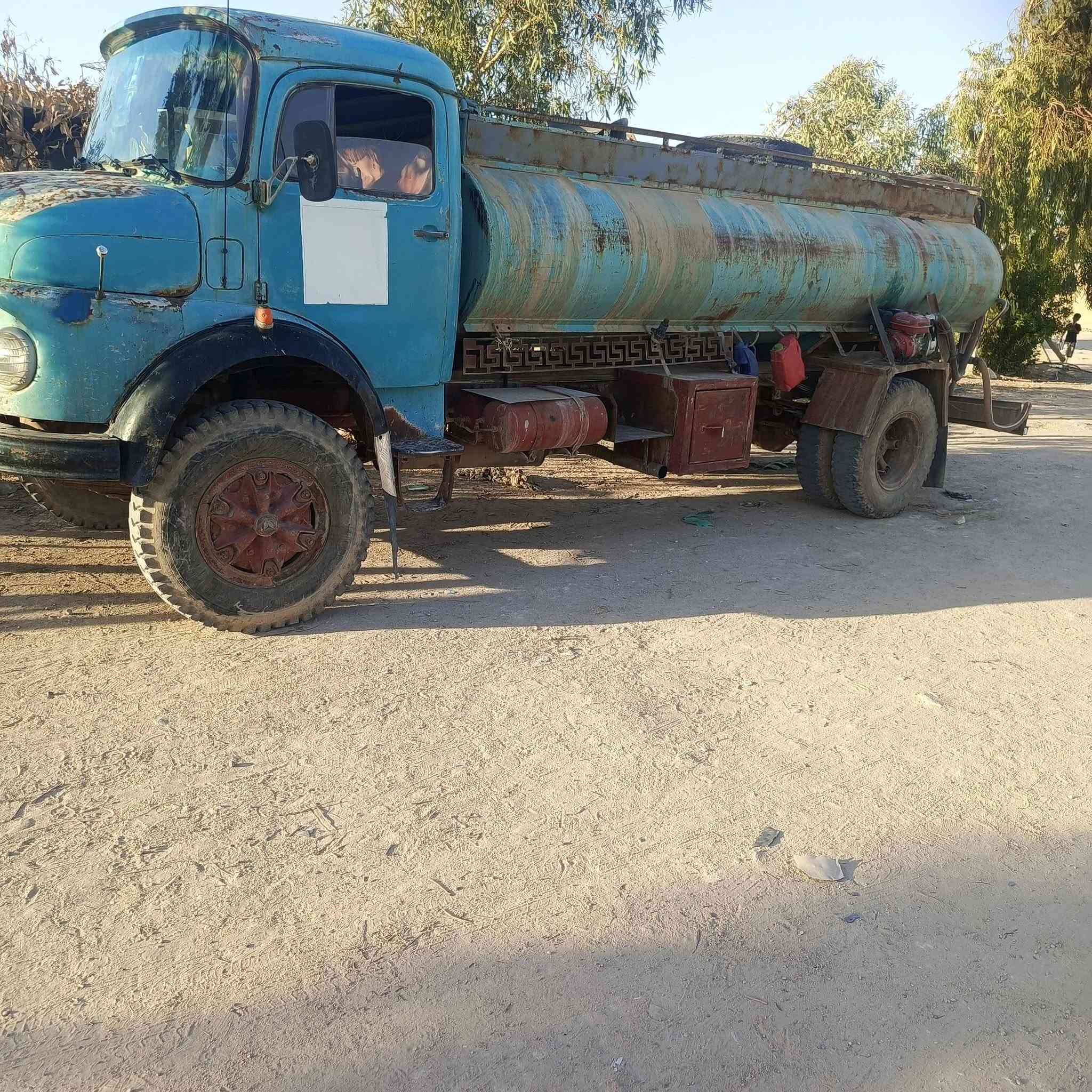 ابو ردين للبيع .موديل 75 سته طن .رقم الهاتف .*********** رجاََ المو شراي لا يتصل
