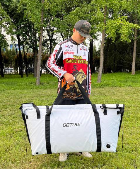 30 الف 
حقيبة صيد تجميد للأسماك
 عزل حراري متطور يحفظ الثلج والسمك لساعات طويلة.
مزودة بفتحات (صمامات) جانبية في الأسفل لتفريغ الماء الناتج عن ذوبان الثلج بسهولة.
الوزن جدا ثقيل


**إذا كنت صاحب هذا الإعلان وتريد حذفه لأي سبب، رجاءا أرسل رسالة إلى الدعم الفني**