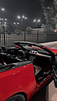 موستنك ايكو بوست 2016 بيه قطعتين بدون دواخل بدون ايرباك وبيه قطعه خلفي...