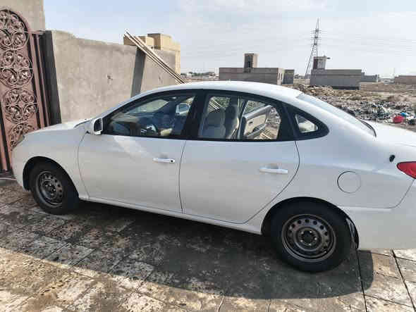 سلام عليكم سياره الإنترا مقدسة خليجي المكنيه 1600 موديل 2010 رقم بصره انكليزي  مكفوله من الضربه بيه رشات  بالهلال مكفوله من تبديل وتحويل ثاني يوم السنويه 2030 نقصه بس الحداديه العربانه الوره بس شراي يخابرني 
السعر 105
***********
