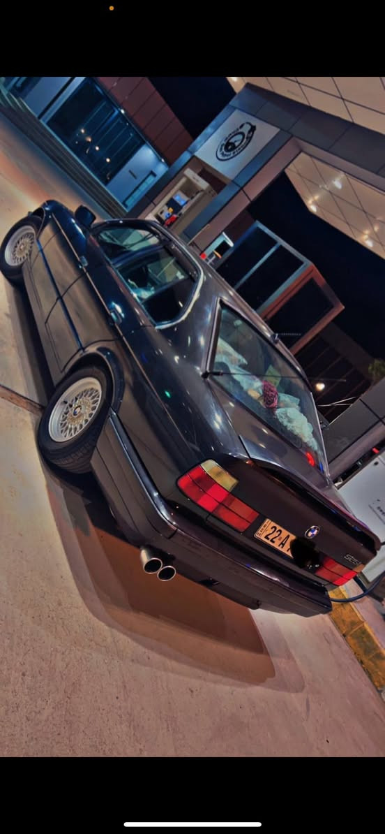 سلام عليكم
اخواني BM للبيع 
مكينه 525 كبس هيكل 20 
موديل 1990 
كير مكينه خير من الله 
اكسل جديد 3.23 يعني مكينه مرتاحه رون انسى 
ABS 
مسويلها ادامه كامله من بلكات مجاول حساس صالنصه دهن الكير فلتر كير نوزلات حتى فلتر مكينه كله جديد فلتر بانزين 
بيها شاشه ودركه جديدات 
راديتر جديد انسى الحماوه 
تبريد شغال ثلج خير من الله 
لايت منظومه زنون ماشاءالله 
ويل مشبك جديد شرط الاصلي 
بيها نواقص شغلات بسيطه شراي ميختلف عليها يتصل عليه وافهمه 
سعرها 62 وبيها مجال للشراي وعليها غرامات مليون ينزل من سعرها واني بالخدمه 
هذا رقمي *********** اتصال 
واتساب
