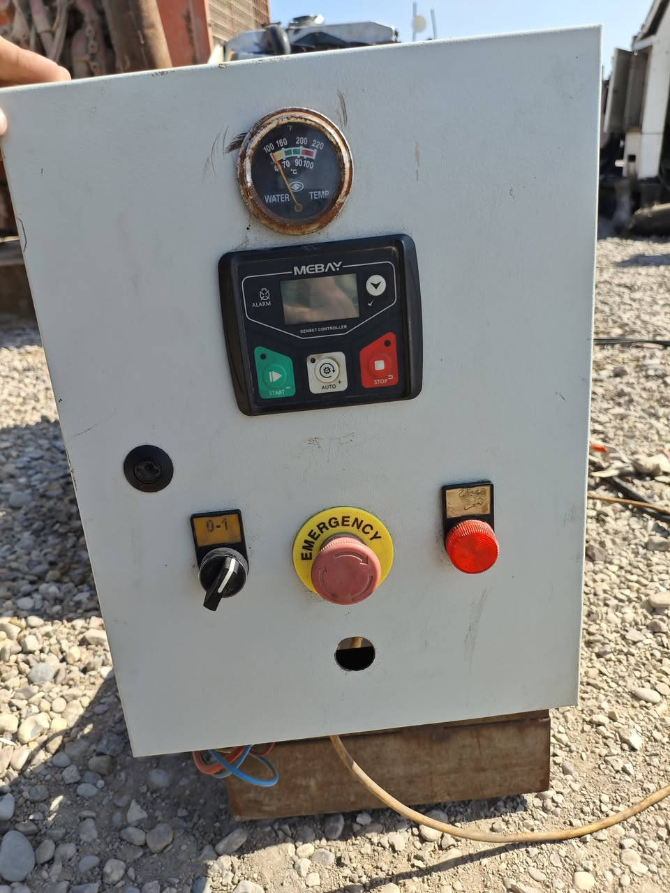 مولد كابوتة 3 بستم 8 كيفي لاصرف ولابخار 
سعر 13 مكان ديالى وعندي توصيل 
***********
