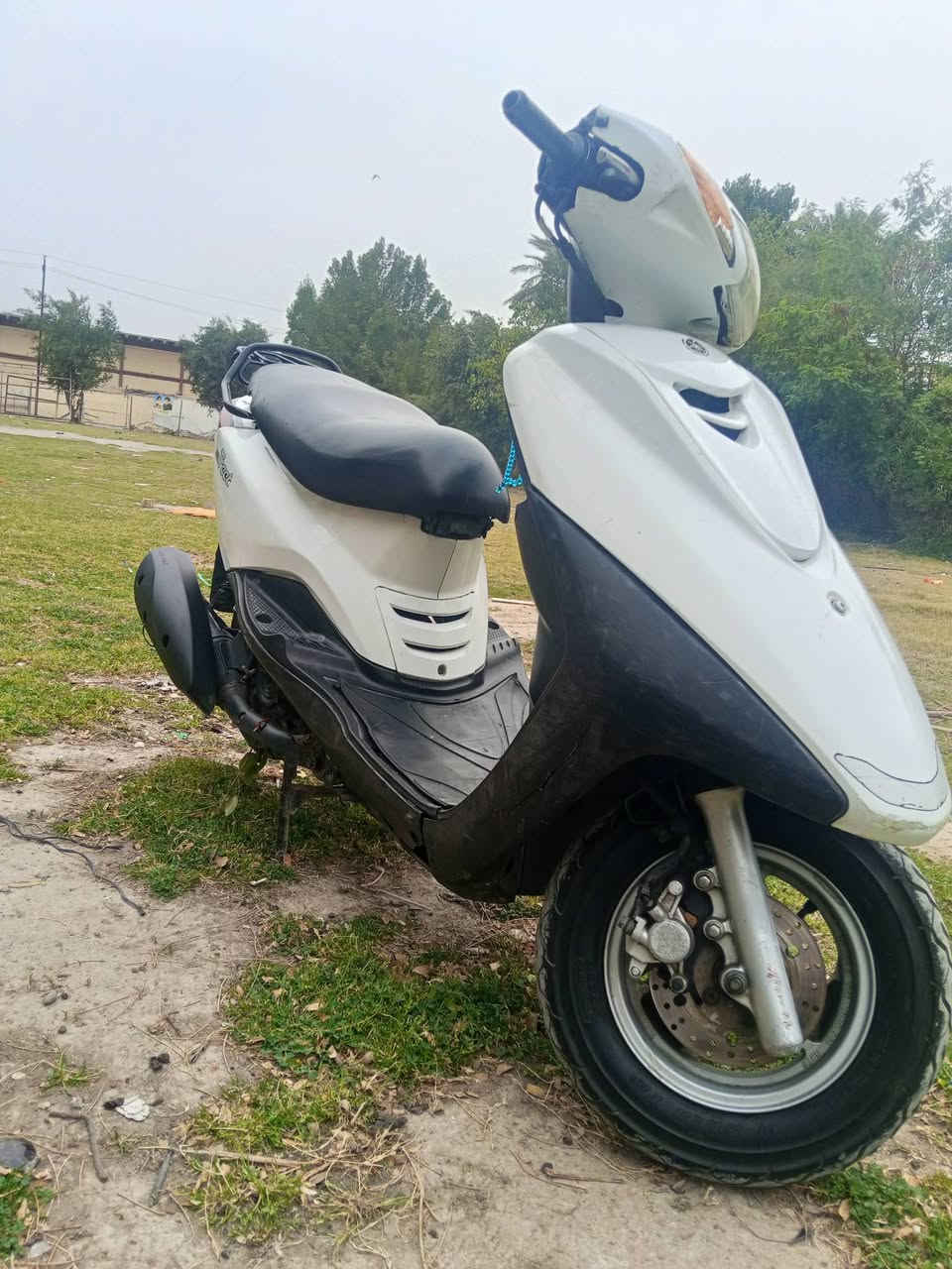 سلام عليكم اكزز تري نوزل خطين ياباني 
استاند حساس دراجة بلاد مكينة كهربائيات كفاله " سعرهه 750 "بيها مجال قَليل مكاني المنصور شارع 14 رمضان ***********
