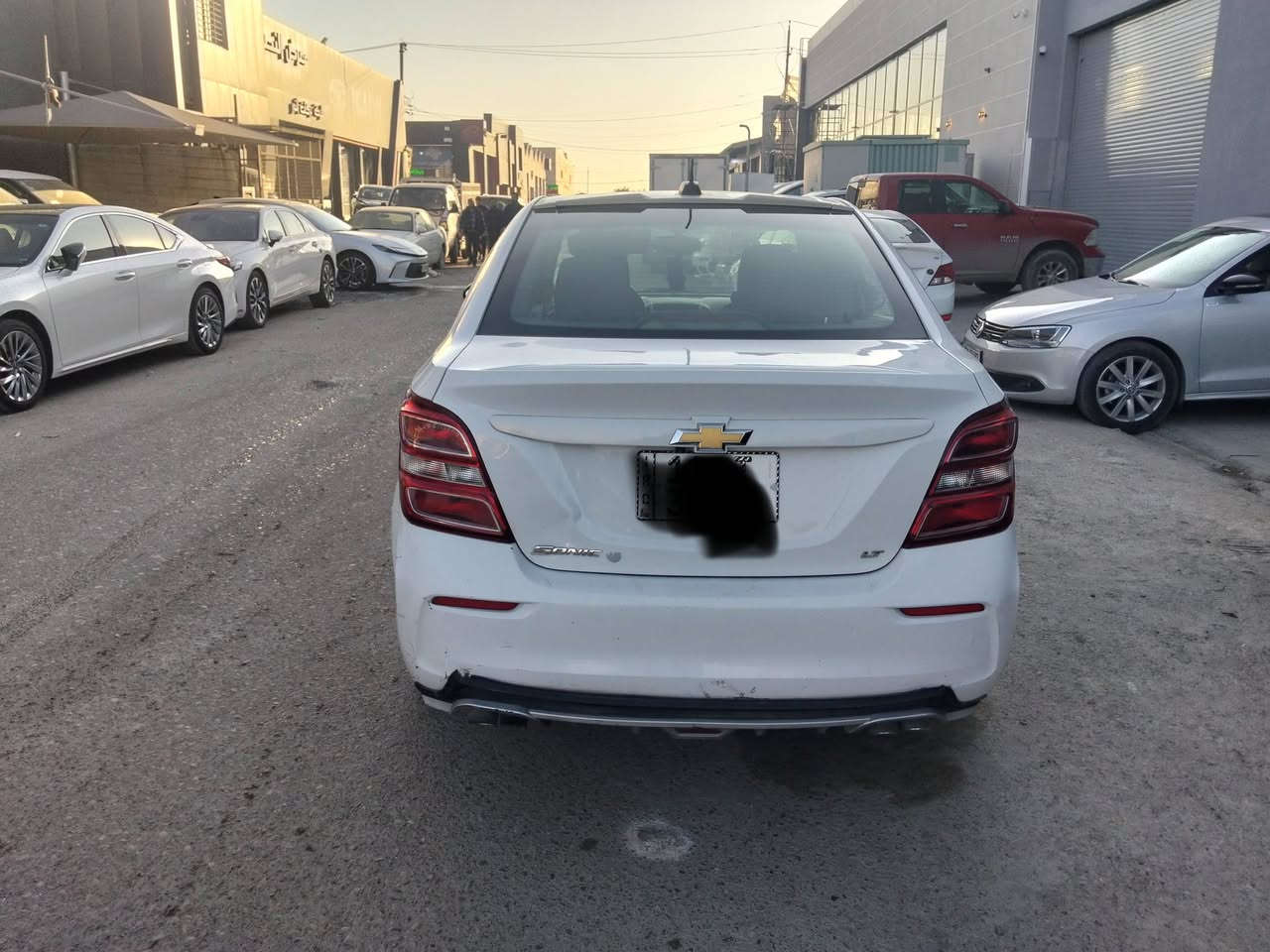 السلام عليكم
سونك 2018 رقم بغداد بأسمي تحويل مباشر السيارة جاهزة 
رايدها ب85 مكاني بغداد 
للاستفسار :***********
