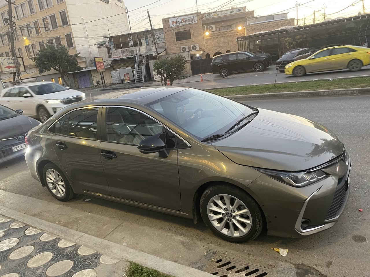 يا الله اسلام عليكم كورله 2023 خليجي محرك بانزين ياباني لسيارة جديدة رقم اربيل ابئشمي لتحويل ثاني يوم لسيارة طلعت من لشركه على ايدي صار بيه صبغ بل بنيد وبارد بل خشم مال بنيد وبل جنطه بارد جوه لرقم ابعع قطه وحده صبغ بس ول بارد كوله تدري بي ما محسوب شي مهم بل سيارة لسيارة ماشيه سبعينات 70 يعني بعده جديدة بانزين كوله محسن لسيارة مال جني  دهن ارقه نوعيه صدره مال شركه بعده لطسه فول نعومه دعاميته مثل ما موضحه بل صوره بيه خدوش بصيطه محرك مكفول من لبرغي اذا مبدل بيه كولشي بيه شركة مواصفات فتحه سلايد تحكمات ستيرن تبريد خير من الله ثلج فول مواصفات من عده بصمه سيارة سويج ذكي ابو لجوزة ويل كب 16 سيارة ويل عدد 5 ويه لسبير عنوان بغداد كرادة لتواصل واتساب او رصيد متوفر اربعه وعشرين ساعه *********** لسعر خاص وشكرا
