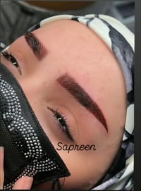 جمال موديل الاومبري. يمي. وبس 😍😍اومبري. طبيعي للحاجب.  اللي يكون بالمق...