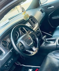 تشارجر SXT • ٢٠١٩ • وارد امريكي