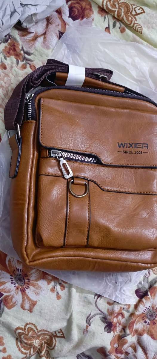 جنطة جلد بهذا الشكل انطوني سعر وبالعافية


**إذا كنت صاحب هذا الإعلان وتريد حذفه لأي سبب، رجاءا أرسل رسالة إلى الدعم الفني**