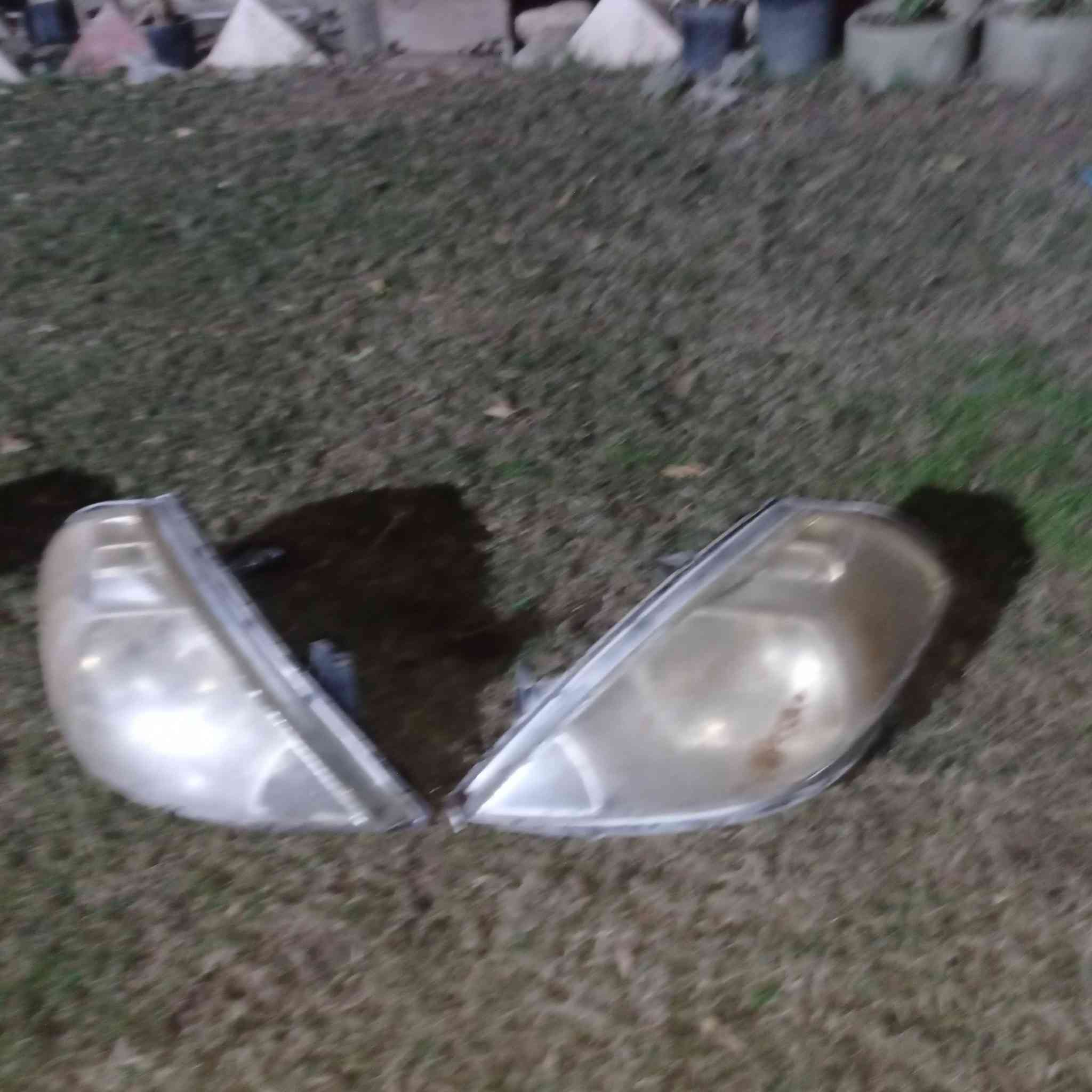 السلام عليكم هذن سعرهن اكو ب20 الف واكو ب15الف ولي مال الايت الجوه ب 5الاف المكان بابل الدبله للاستفسار الاتصال على الرقم ***********
