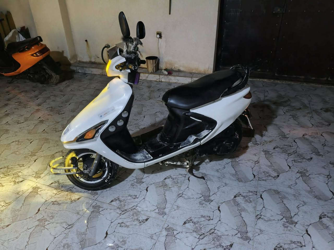 مطور فراشه للبيع شرط كلشي شغال مكينه مامفتوح 
رقم ***********
