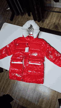 ابيع بخسارة اريد اصفي اخر درزن بقى
تخفيضات تخفيضات:
نزلنا السعر من 10 إلى 3 سعر القطعة 
قماصل بناتي أطفال
قياسات من ٦ إلى ١٤ سنة ٣ الوان احمر وردي اسود
واتساب ***********
#الجميع
