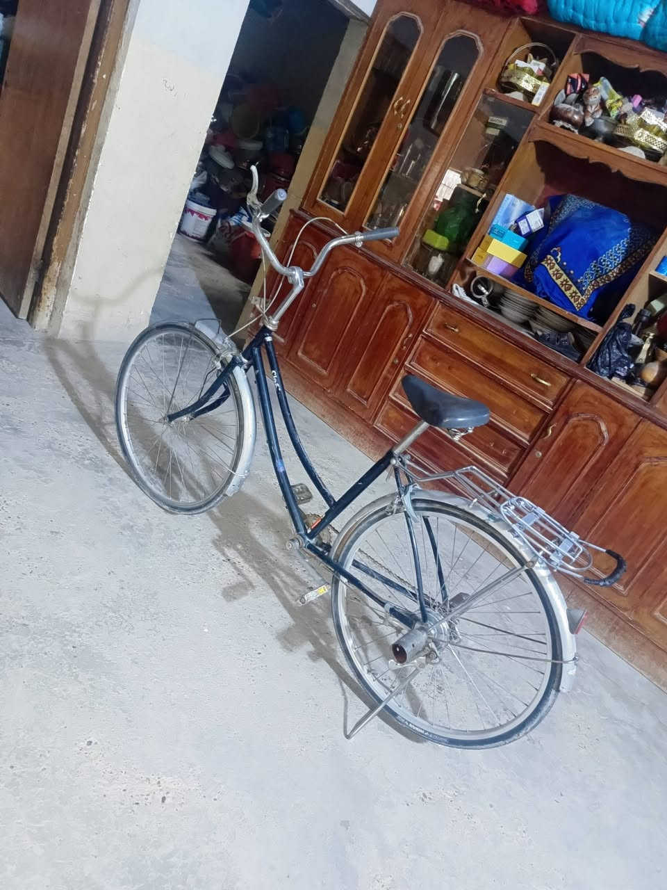 السلام عليكم ورحمة الله وبركاتة بايسكل ياباني لبيع حجم 26 مكانك فلوجه السعر 60وبي مجال لاستفسار عل رقم بي واتساب ***********
