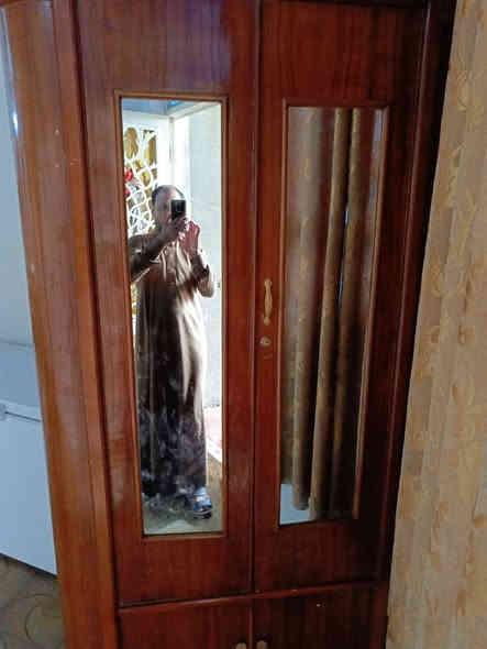 غرفه اخشاب تسكام حل وشد مفصخه حالين كل ملحاقته موجوده ***********
