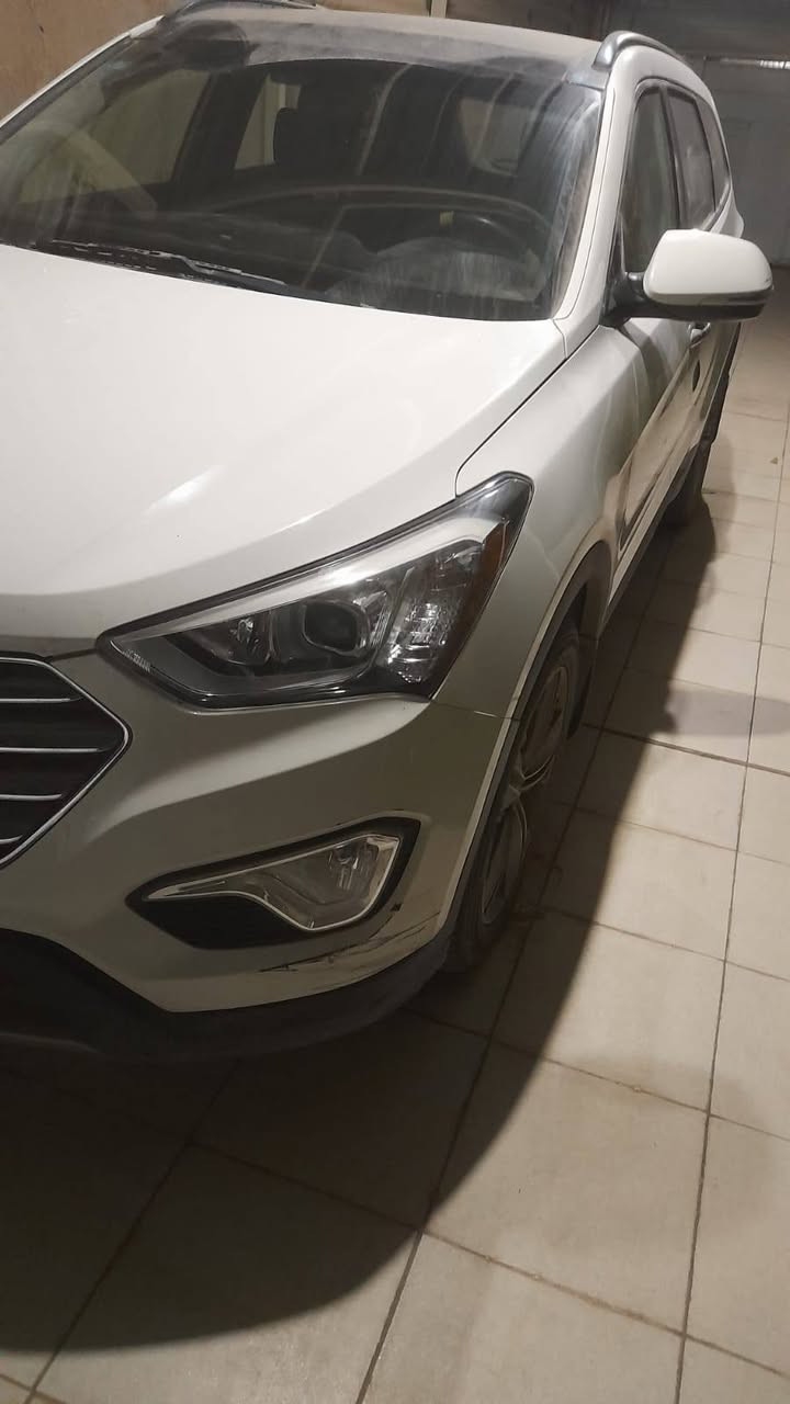 للبيع
سينتافي موديل 2014
وارد امريكي
لمتد فول مواصفات
محرك 3300
رقم بغداد 
حادثها باب يمنة امامي
السيارة جاهزة من كلشي
السعر 180 ورقة
للإستفسار الاتصال على الرقم ***********
