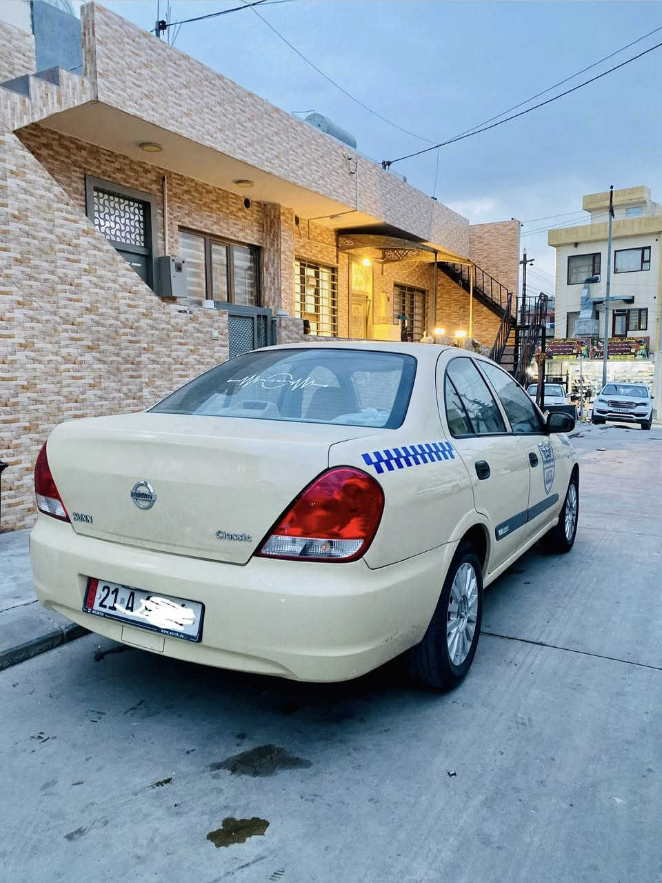 نـیـسـان سـەنـی مـۆدێـل 2011  گـێـرو مـەکـیـنـە بـەشـەرتـە سـەیـارەکـە جـائـیـزە بۆیاخی نییە سـەنـەوی هـەتـا 2027تازە بەناوی خۆمەوە 128گەلا
***********
لەسلێمانیم
