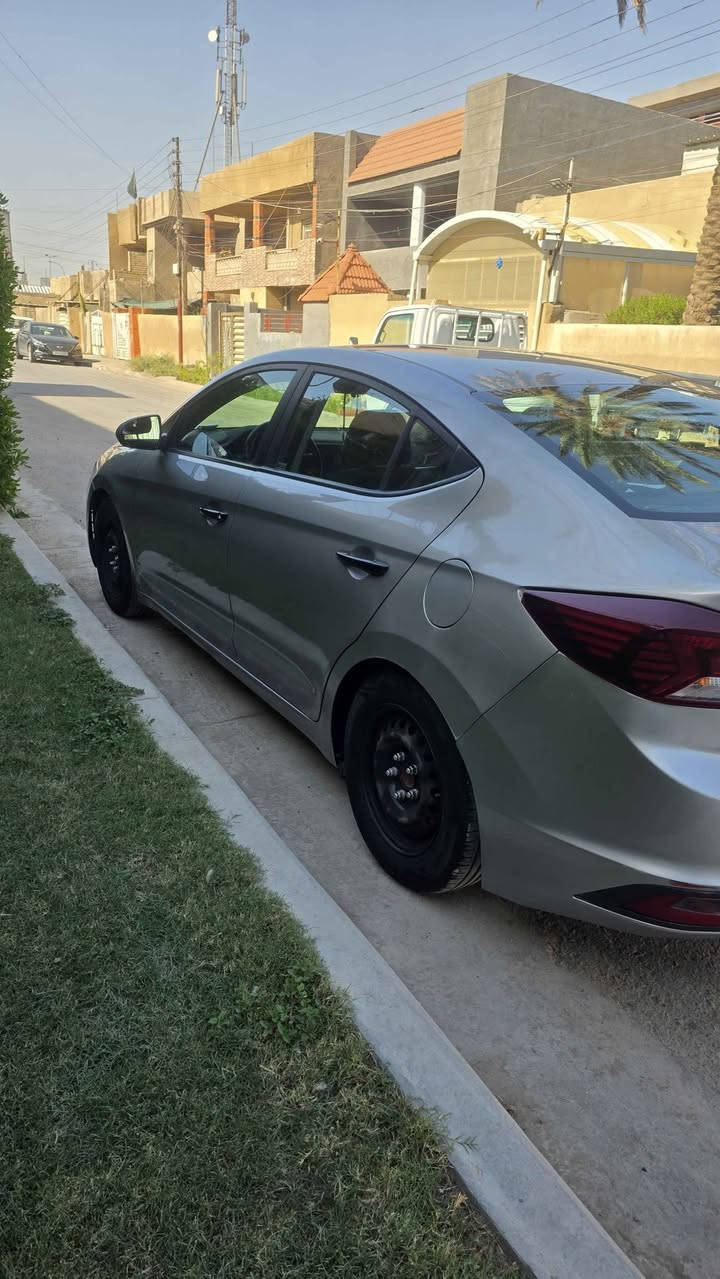 5NPD74LF2LH557214
السلام علیکم
النترا 2020 امريكي
كيرها محور من CVT الى AT 
ماشية 43 الف ميل. 
ضربتها جاملغ خلفي جهة السايق فقط.  
بيها  رصعات بسيطة 
رقمها اربيل بأسم الشركة. يعني عندي وكالة. 
بيها رادار امامي و كاميرا خلفية و اتو ستوب و تحديد مسار 
رايدها ب 137 ورقة و بيها مجال 

للاتصال على الرقم او الواتس اب 
*********** Erlangen, BY
