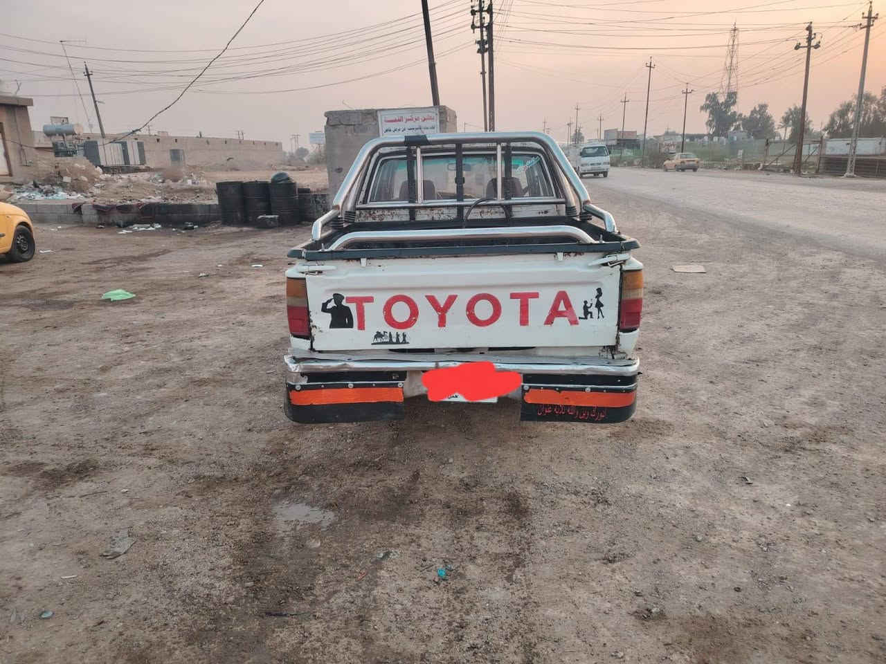 السلام عليكم تيوته موديل 93 مشروع وطني رقم مثني مميز 3 ارقام مكان بغداد السعر 52 وبيه مجال حك الجيه رقم ***********
