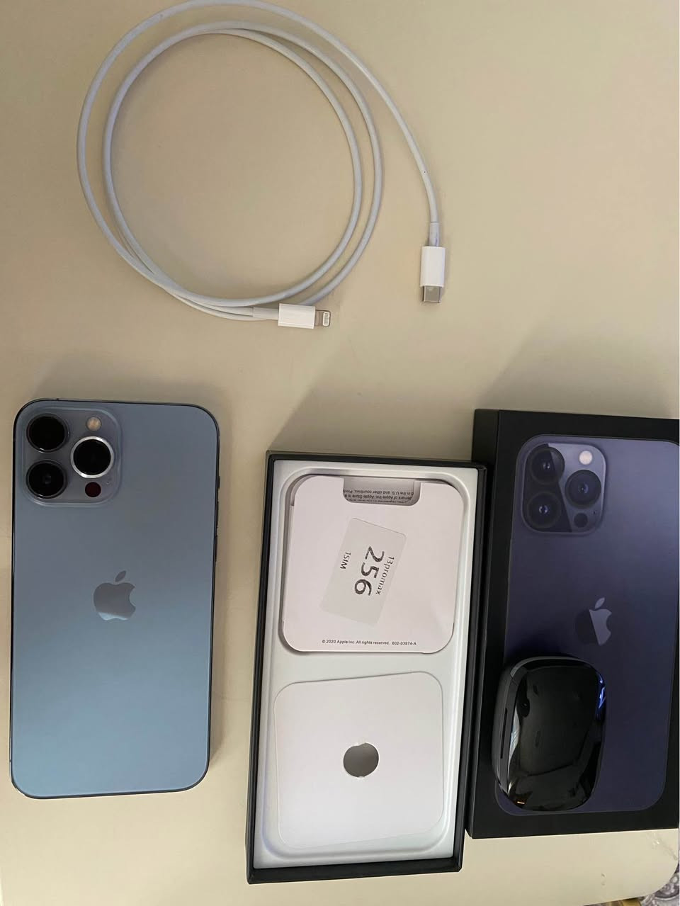 iPhone 13 pro max🔥( نەکراو & پاتری ٩٤)🚨🔥
**( وە air pods سماعەیی ڵەگەڵە وەک دیاری🎁) 

١- زۆر پاکە کەم بەکارهاتووە  ( وەیار شەحنی ئەسڵی خۆی لەگەڵە📱 )
٢- (کارتۆن و هەموو شتی خۆی ڵەگەڵە )هیچ شوخت و پەڵیەکی نییە بە زەمان
٢-نەکراوەتەوە هیچ پارچەیەکی نەگۆراوە بێ عییبە ما شاء الله 
٤- پاتری ٩٤ و فێرژنی ئاخیرە 

٥- نرخ 680.000￼￼ هەزار🚨📱

رەقەم تەلەفۆن : ( *********** ) what’s up & Viber
لەسەرە رانية, السليمانية
