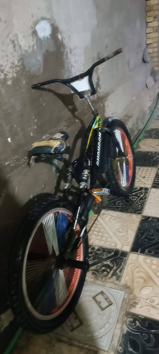 بايسكل جبلي بي ام للبيع سعره 65 بي مجال حي الجزيره نظيف كلش


**إذا كنت صاحب هذا الإعلان وتريد حذفه لأي سبب، رجاءا أرسل رسالة إلى الدعم الفني**