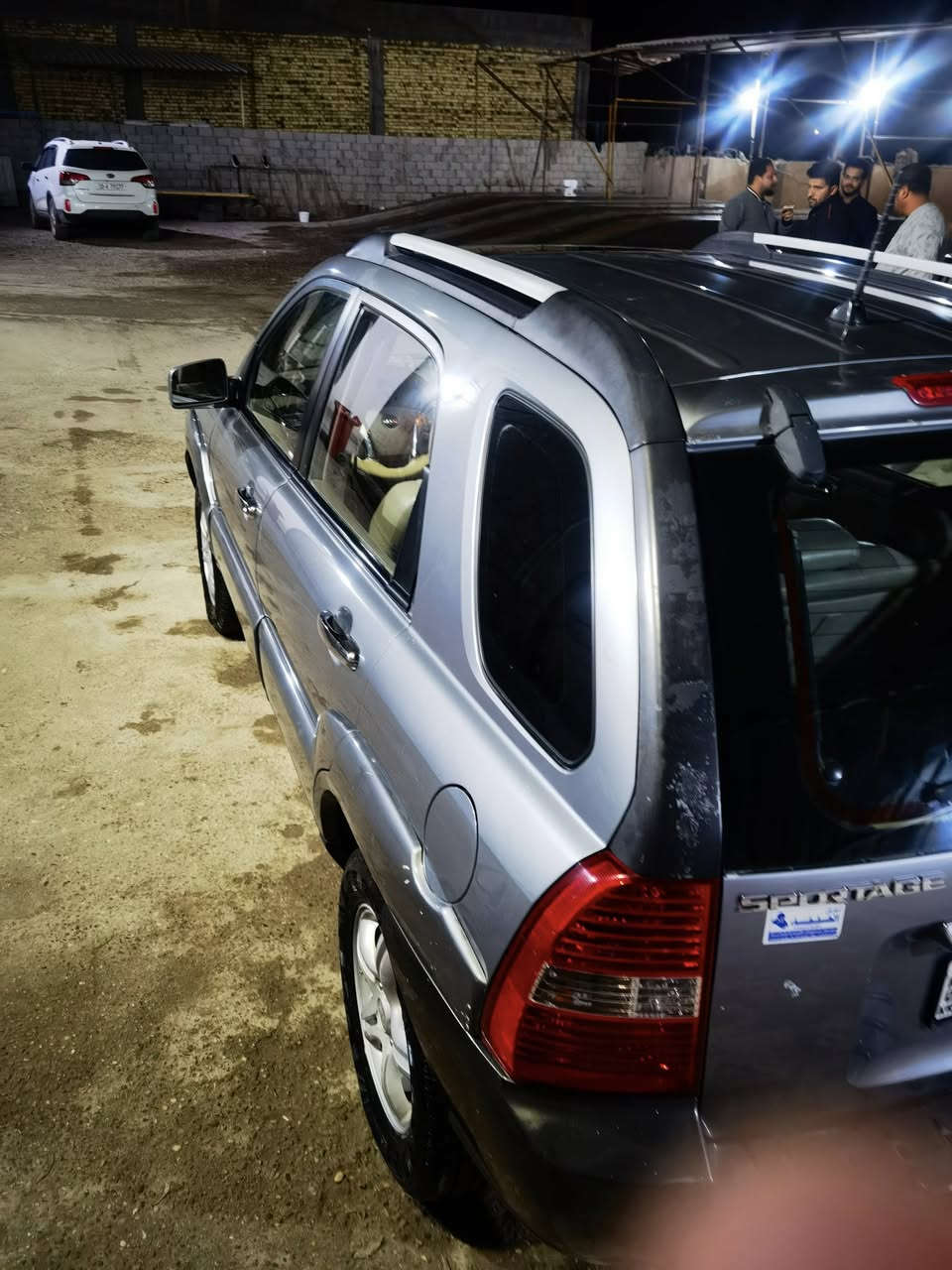 سبورتج خليجي ٢٠٠٦ فول مواصفات ٦ سلندر مكفولة عدة باب الصندوك صبغ سليمانية بسمي داخل بيجي كشنات جلد تبريد شاشة ٥ ويل كب فتحة سيارة مال جناي السيارة مكينة كير تخم تاير باتري جديد مكان بابل السعر ١١٠ وبيهة مجال قليل  مراوس بسيارة ناصية حسب القناعة
***********.
***********
