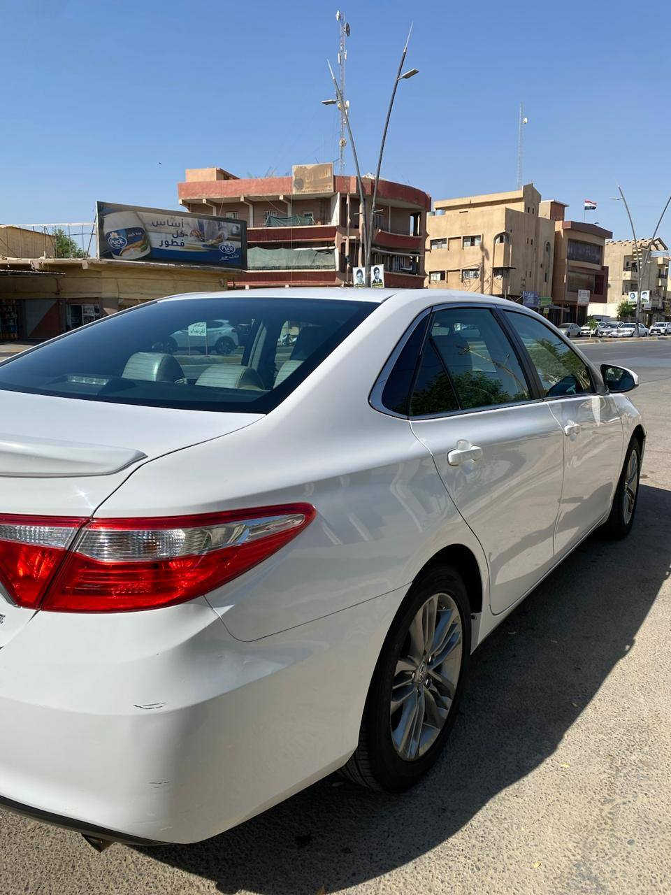 السلام عليكم 
للبيع 
كامري موديل 2017 مواصفات LE رقم سليمانيه دولي باسم البايع شرط التحويل والوكاله 
السياره كلين بدون صبغ 
نظيفه مالت بيت السياره بعدها على وضع الشركه 
صور الشاصي والضرر مرفق بالمنشور 
السعر 170 وبيها مجال 
عنوان السياره قضاء الحويجه 
خاص ما اجاوب 
للاستفسار الاتصال على الرقم التالي 
‏‪0780 403 4387‬‏
