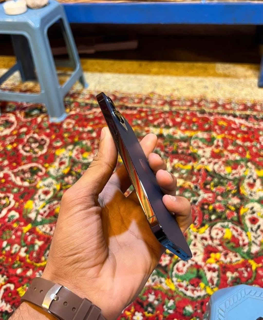 السلام عليكم
ايفون 12 pro max 

وتر بلادي !

ب77 شرط متصرف

ذ 256

نظافه فول بي فطر بكد الشعرايه بالظهر 

كامرات صوت كله فول

مكاني الرمادي التأميم 30 تموز قرب جامع الفردوس

***********واتس 

سعر 390 وبي مجال بسيط!
