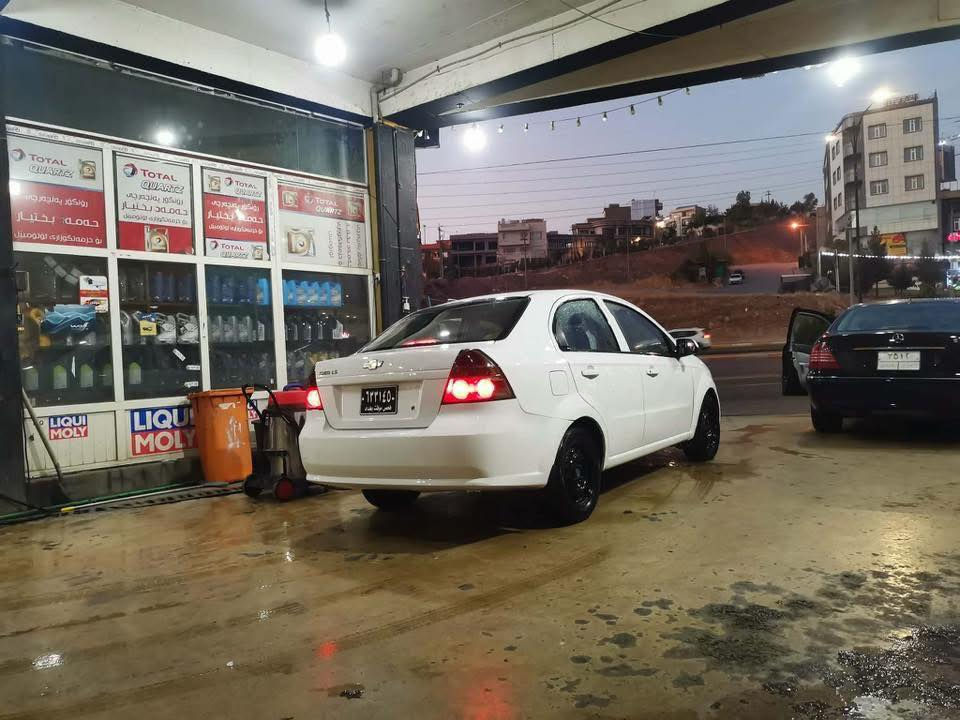 سلاوى خواتان لى بيت افيو٢٠١١كير توماتيك مه كينه بجوك ناوزه رد شاشه ئايبات سياره كه ساغه موس و براوه نيه وه ر گه راو نيه سه قف و شانى به شه رته سه نه وى ئه صلى و پليتى ئه صلى خوى له كه له پاكانه ى هه ولير و سليمانى بو كراوه به شه رتى حاسيبه و هه موو كوردستانى پى بكه ريى كير و مه كينه و عه كسل و كاره باى به شه رت پاش و پيشى ده عمى نيه زور زور ماليكى پاك و بى عه يبه نرخى كوتاى ٤١كلايه شوين سليمانى 
0772 988 1300📞📞
