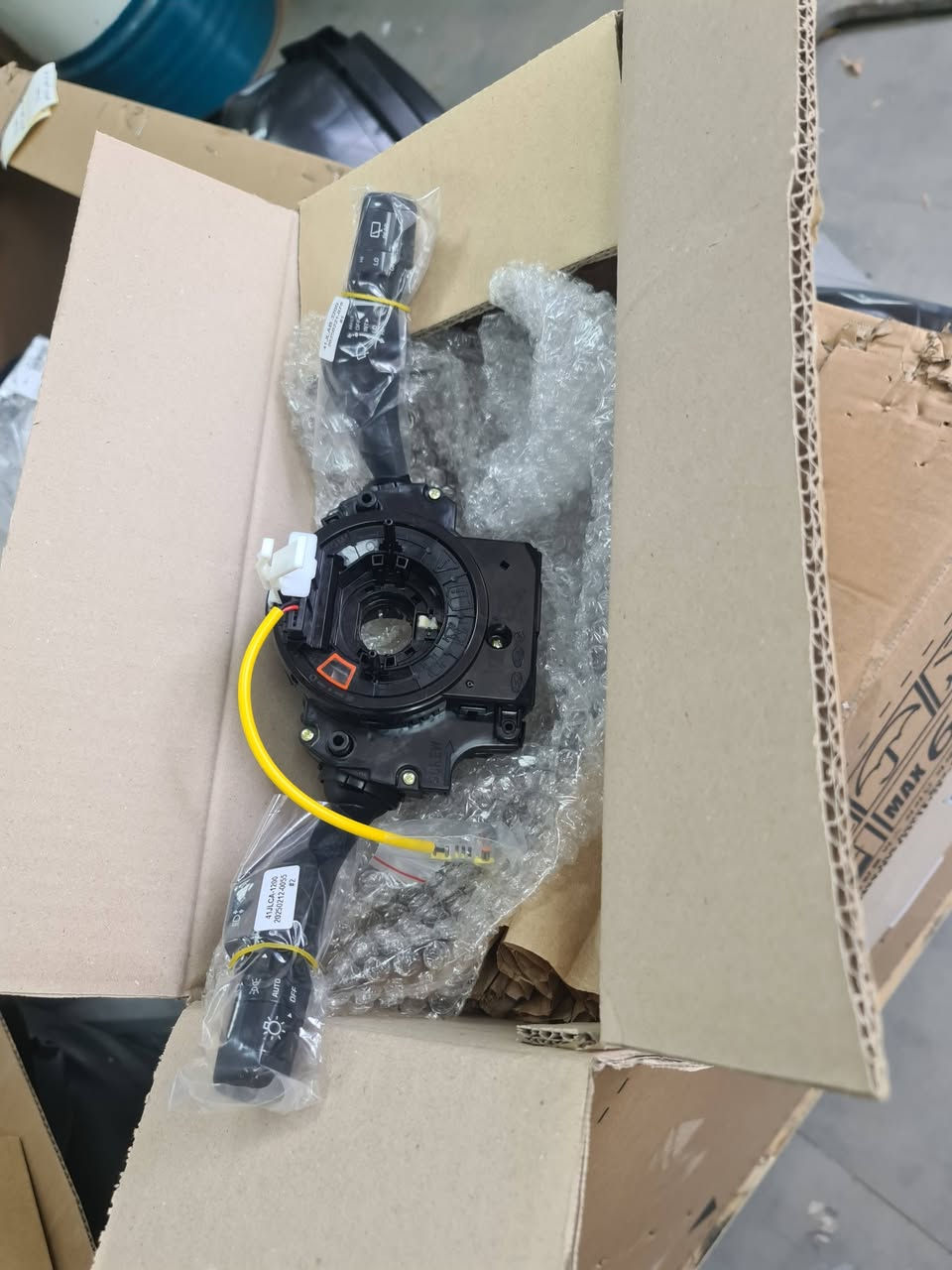 يالله
وصول درع محرك كيا سورنتو كل الموديلات
واقيات طين اصلي امامي وخلفي كل الموديلات
يده لايت كيا سورنتو 2024
بطاين جاملغ اصلي امامي
دسكات اصلي امامي وخلفي 
***********  وتساب
***********
توصيل متوفر لكل المحافظات
