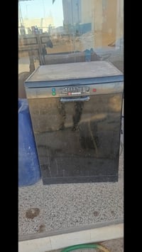 غسالة مواعين نظيفه كلش وشغاله ميه ميه للبيع  بسعر مناسب 110 . 07503667...