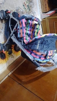 عربانة طفل حجم كبير  جديدة مستعملة قليل جداً ب ٤٥ الف وبيها مجال للشرا...