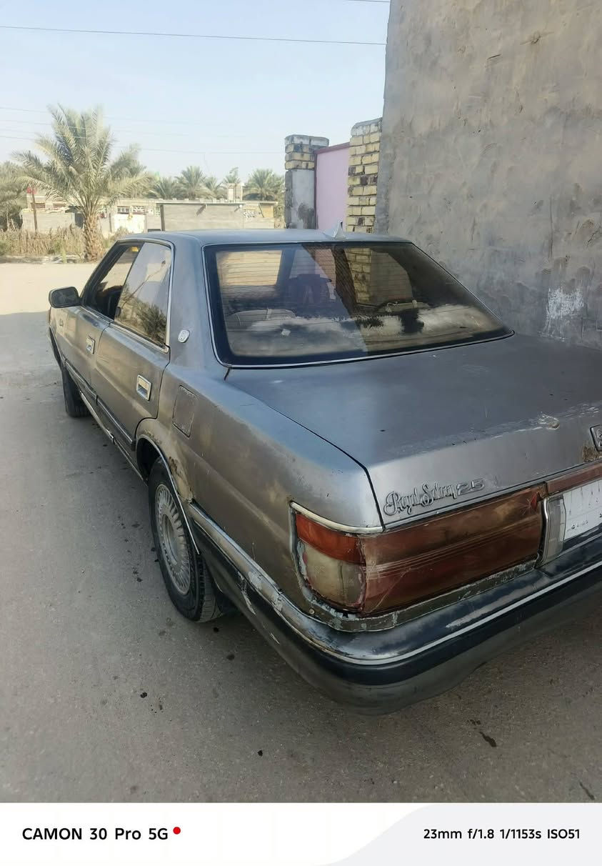 (اخوان مكلف بالنشر)

للبيع هارتوب موديل 1988 رقم واسط تحويل مباشر. 

كفاله من الضربه والقص مكينه 2500 جديده 

تراي وين ما يعجبك.

سياره حلوه وجاهزه مال جناي كل نقص ما بيها. 

جاهزه للاخير. دواخل جديده. 

مكينه وكير وحداديه وتخم تاير و كهربائيات كله كفاله.  

السعر 28 وبيها مجال للشراي (( اتصل على الرقم وتدلل. 

(( *********** ))           ( مكان السياره بابل القاسم.)
