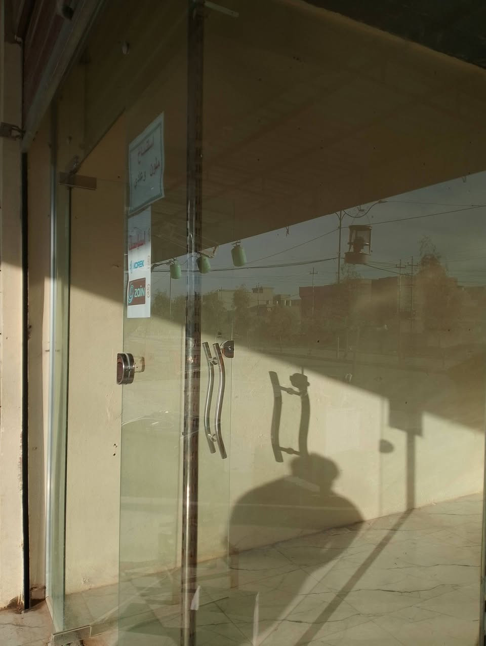 جام خانه اصليه مال محل
الطول 3  م وعشرا
العرض 2 م و75
جديده سعر 260 الف
***********
