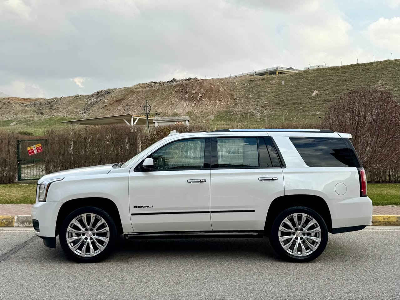 بسم الله الرحمن الرحيم  

🔴  سعر  سارة  335  💵 تلفون    3600 155 0770  ☎️

🔴  جيمسى    فولل فول  مواسفات  نهايية  🖐️ 

🔴 موديل  2017   /  سيارة جاهزه من كلشى 📦📦

🔴 سياره   بس جملغ سايق امامى  صبوغ  بدون زربة شرط 🖐️

🔴 كير و محريك و صدر  كلة  مضبوطة  شرط كفالة بدون فتح

🔴 سنوى   بسمى   كلة  جديدة  👍

🔴   مواصفات  فولل فول
{ داتاشو - فتحه - بصمة - كاميرا - حساس - ستيرن كهربائى
 - داخل بيجى - دوسات كهربائى - كشنات تبريد و تدفية 
 - ديفيدي - فورويل - شحن لاستيكى :بعد بى هواية مواصفات }
-----------------------------------------------------

🔴  سعر        335  💵
🔴  مكان      سليمانية  🌇
🔴  رقم       3600 155 0770 ☎️
----------------------------------------------------- بغداد, العراق


**إذا كنت صاحب هذا الإعلان وتريد حذفه لأي سبب، رجاءا أرسل رسالة إلى الدعم الفني**