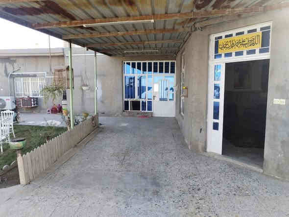 يا الله السلام عليكم بيت مساحه 303 متر 
العنوان بغداد المدائن الجعاره شارع معمل الغاز مقابيل مطعم وحدائق البستان موقع مميز ولسعر بلاش كامل الخدمات بلتوفيق لليكون من نصيبة  سعر 90 وبي مجال بسيط طابو 25 
*********** ***********
