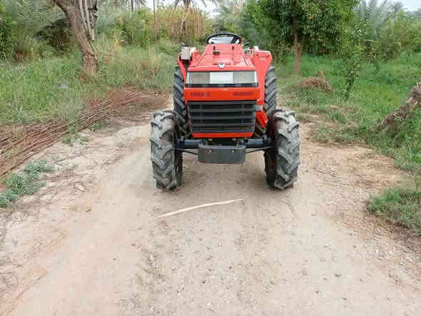 السلام عليكم للبيع مكينه كابؤتا جديده استيراداليابان دبل أكسل باؤر ستيرن دخول جديد العراق مع رفاسه كابؤتا بلادي مكان بغداد الاتصال على الرقم ***********
