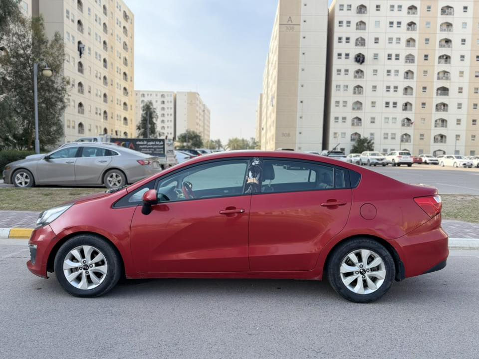 كيا ريو 17 وارد امريكي - اربيل
السيارة باسمي يعني اني احولك مو من شركة
محرك 1600 
ماشية 86 الف وقابل للزيادة
تحكم ستيرن جهتين
كشن مخمل + جلد
مانع انزلاق
ايكو تقليل صرفية الوقود
كاميرا بالمرايا الداخلية
مسجل بلوتوث بلادي بيانو بلاك
اضافه الى ارضيات السياره الوكاله موجوده
مبدل السبير بتاير وويل جبير نفس قياس باقي التايرات
ومصار فتره من مسوي ادامه لمنظومه الوقود من تبديل بلكات ونوزلات وفلتر وقود
ومبدل دسكات قبل اقل شهر
حادث السياره بالبنيد ومبدل 
ودعامية اماميه مبدله
اضافه الى طخات خفيفه موضحه بالصور
السعر 90 وبيها مجال
مكان السيارة بغداد
*********** اثير
***********
