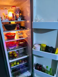 ثلاجه سامسوج فول مواصفات اوتماتيك شغاله بابين بيها قوالب ثلج نضافه فول...