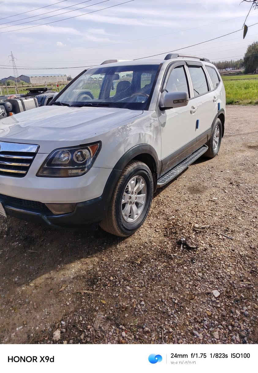 السلام عليكم
موهافي 2010 خليجي رقم واسط 
محرك 6 سلندر 3800
7 راكب
3 قطع تبريد
فتحه
كامره
شاشه
خزن ميموري
مري كهرباء
سعر ١١٠ بي مجال 
***********)***********
