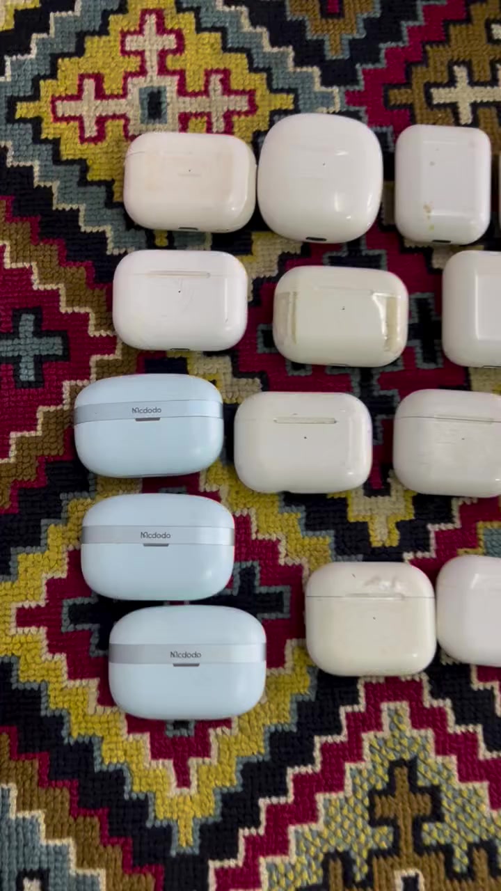 السلام عليكم اخواني انواع اليربود ابل وغير انواع  تردون شلع او كلمن وسعره مكاني بغداد المعامل الحسينية ***********
