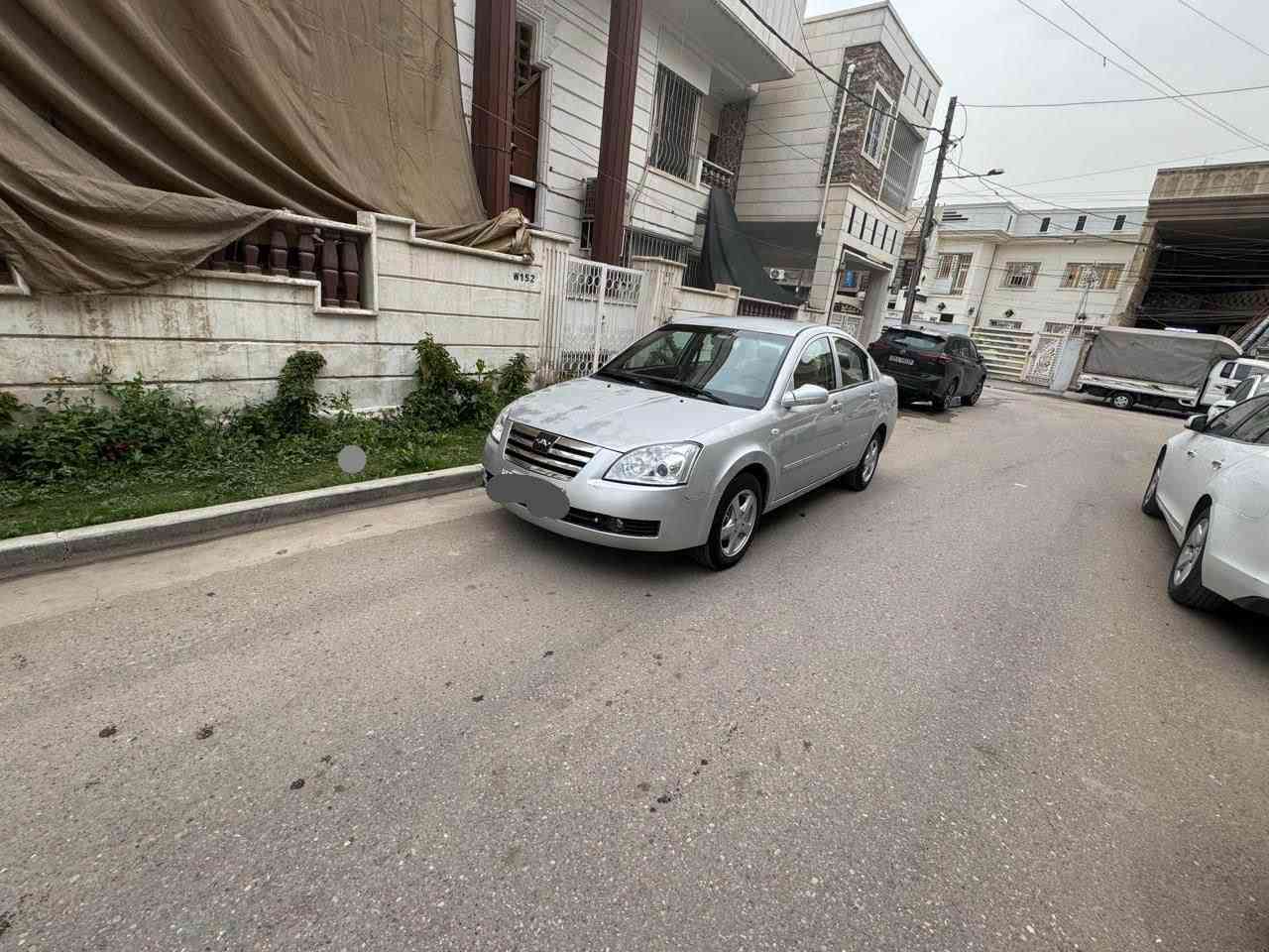 السلام عليكم سياره شيري موديل 2010 A5محرك كير تبريد قطعتين دواخل جديده على وضع الشركه سياره بلاديه نظيفه بمعنى الكلمه شاشه ايباد تحكم حساسات كامره تحويل مباشر السعر 44 ورقه الشراي يتصل ***********  مكللف بل النشر بغداد, العراق
