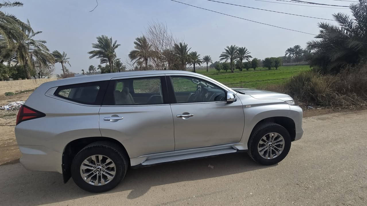 السلام عليكم بيع فقط اعذر عن المراوس منتيرو سبورت  موديل 20  بأسمي رقم اربيل    يرا  طاحت على  البنيد حديه وبدلنا فقط  ايرباكاتها كلها سليمه البجم كبس شركه  ماشيه 91  السعر193 وبيها مجال العنوان ديالى بعقوبه للستفسار على الرقم ***********
