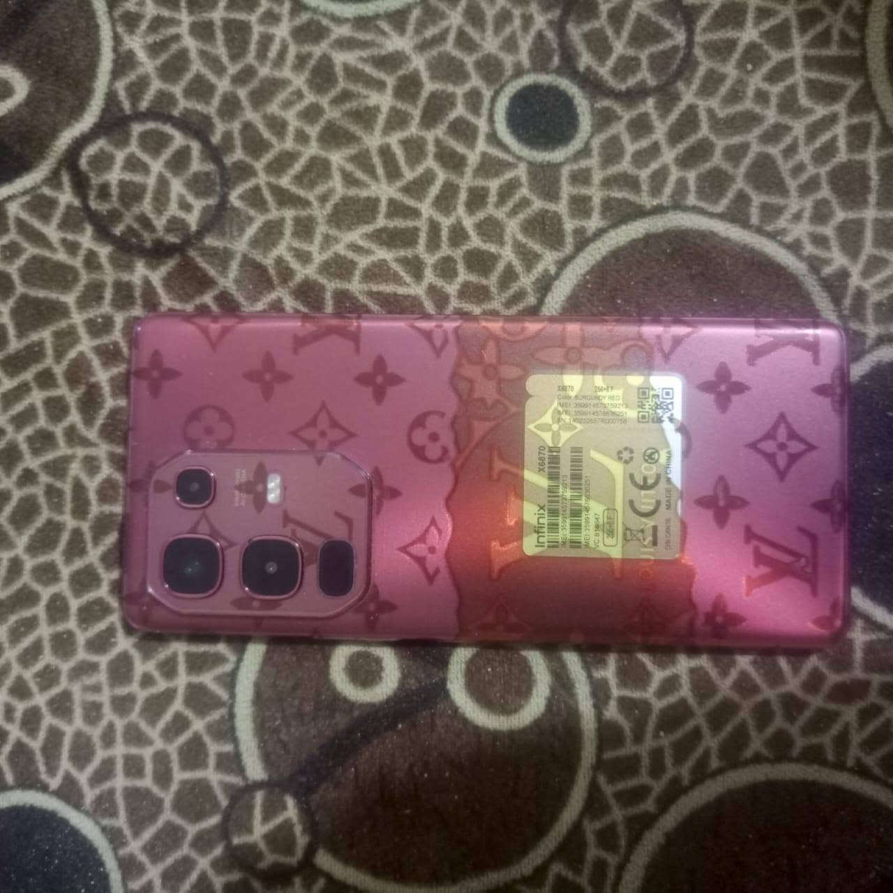 سلام عليكم 
تليفون مراوس فقط 
غراضه كامله مستخدم قليل 
بايفون شعندك ايفون نزل 
@إشارة


**إذا كنت صاحب هذا الإعلان وتريد حذفه لأي سبب، رجاءا أرسل رسالة إلى الدعم الفني**