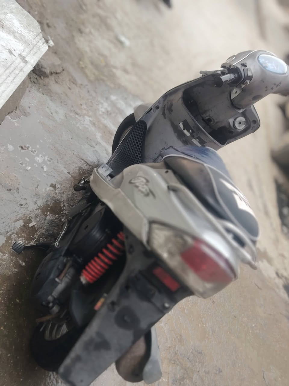 سلام عليكم ماكس منغولي للببع دراجه فول كله شغال مابيه اي نقص سلف وهندر كله شغاله مكينه ٤٩ بلاد مفتوح ولفات فقط سعر ٤٥٠ جوه سوك دراجه تسوه اكثر مكاني مسيب رقم ***********
