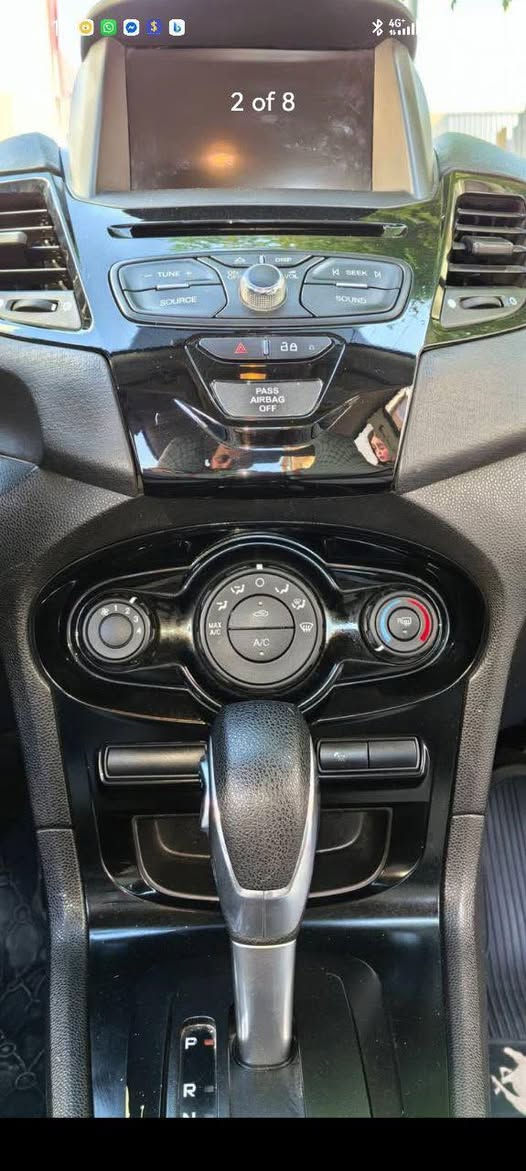 سڵاو . فۆرد ڤێستا 2019
٤ پستۆنە و سەیارەیەکی ئیقتیسادیە
مواسەفات se  فولە
گێڕ و مەکینە بەشەرت 
سەنەوی تازەیە 
بێ بۆیاخ 
تەنیا یەکپارچەی گۆڕاوە بە بیلاد 
نرخ ٨٧$ 
***********
***********
