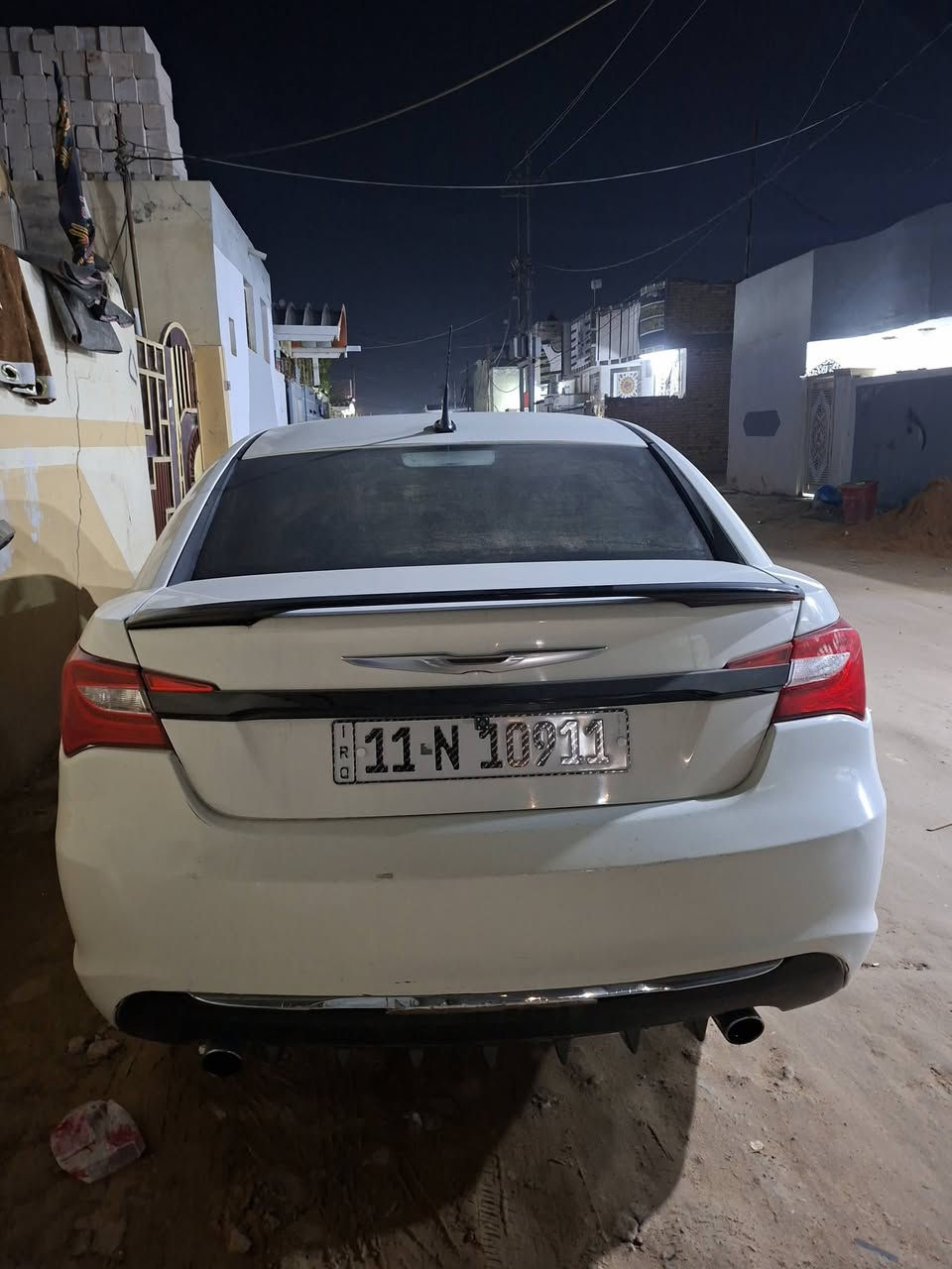 c200     مديل 2011
مكينه 3600 ، 6 سلندر 
السيارة بيها صُبغ حزام جمالية وطخة بالجاملغ مثل ما موضح بالصورة غير هذا مابيها السيارة كفاله 
فتحة قمارة فول السيارة
السيارة بسمي سنوية لل2028
العنوان نجف عسكري 
السعر 80 وبيها مجال 
للأستفسار أتصل ، ***********
