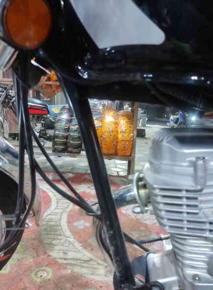 السلام عليكم دراجه اوراق اصولي ارشه21 بس شاصي ومحرك مامفتوح لباقي كله نامه بوري لشاصي مثل مال لنامه ب700 وبيه مجال لشراي يتصل***********
