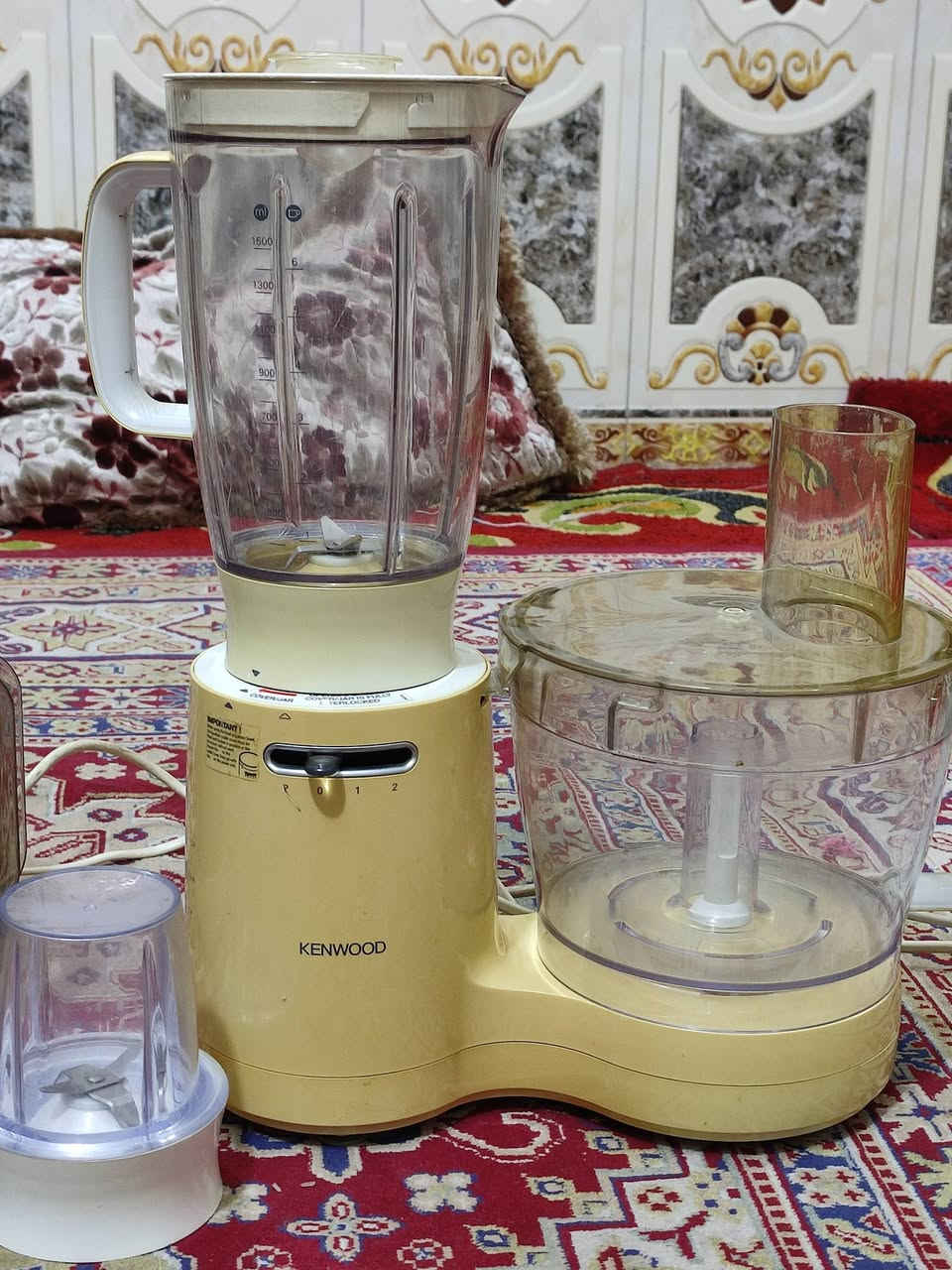 خلاط عصير مع طاحونه مع محضرة طعام  كينود فرنسيه صناعه الثمانينات شغاله فقط نقص سكين المحضره السعر الاخير 65. توصيل موجود


**إذا كنت صاحب هذا الإعلان وتريد حذفه لأي سبب، رجاءا أرسل رسالة إلى الدعم الفني**