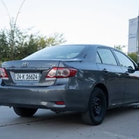 كورلا 2013 XLI للبيع محرك16 كير محرك تبريد شرط  ضرر السياره باب مبدل ن...